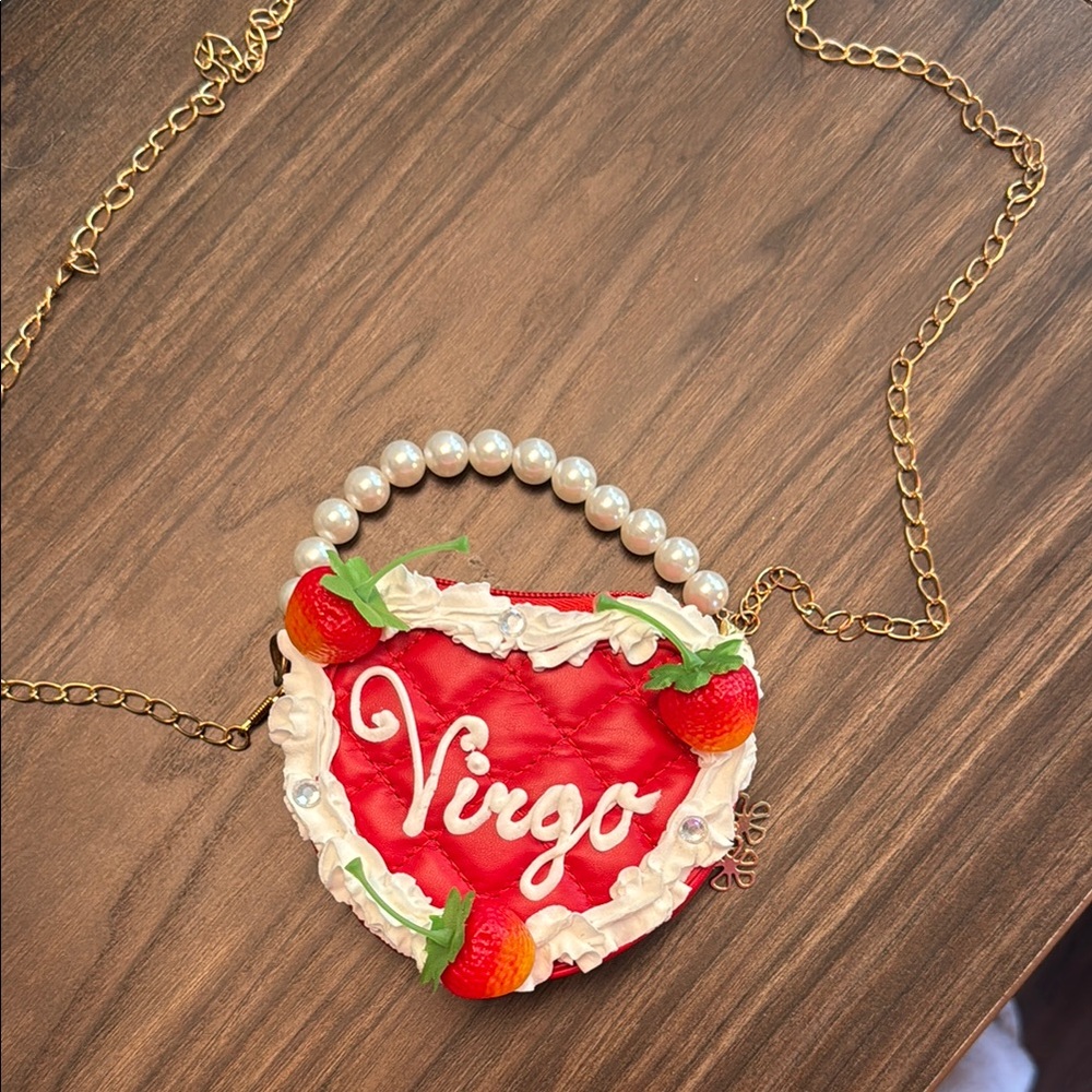 Red Virgo Cake Handbag with Pearl Handle